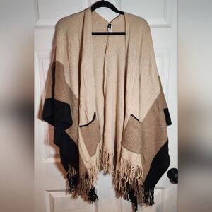 Apt 9 Black And Tan Acrylic Sweater Shawl Fringe Hem Small Hole In Back